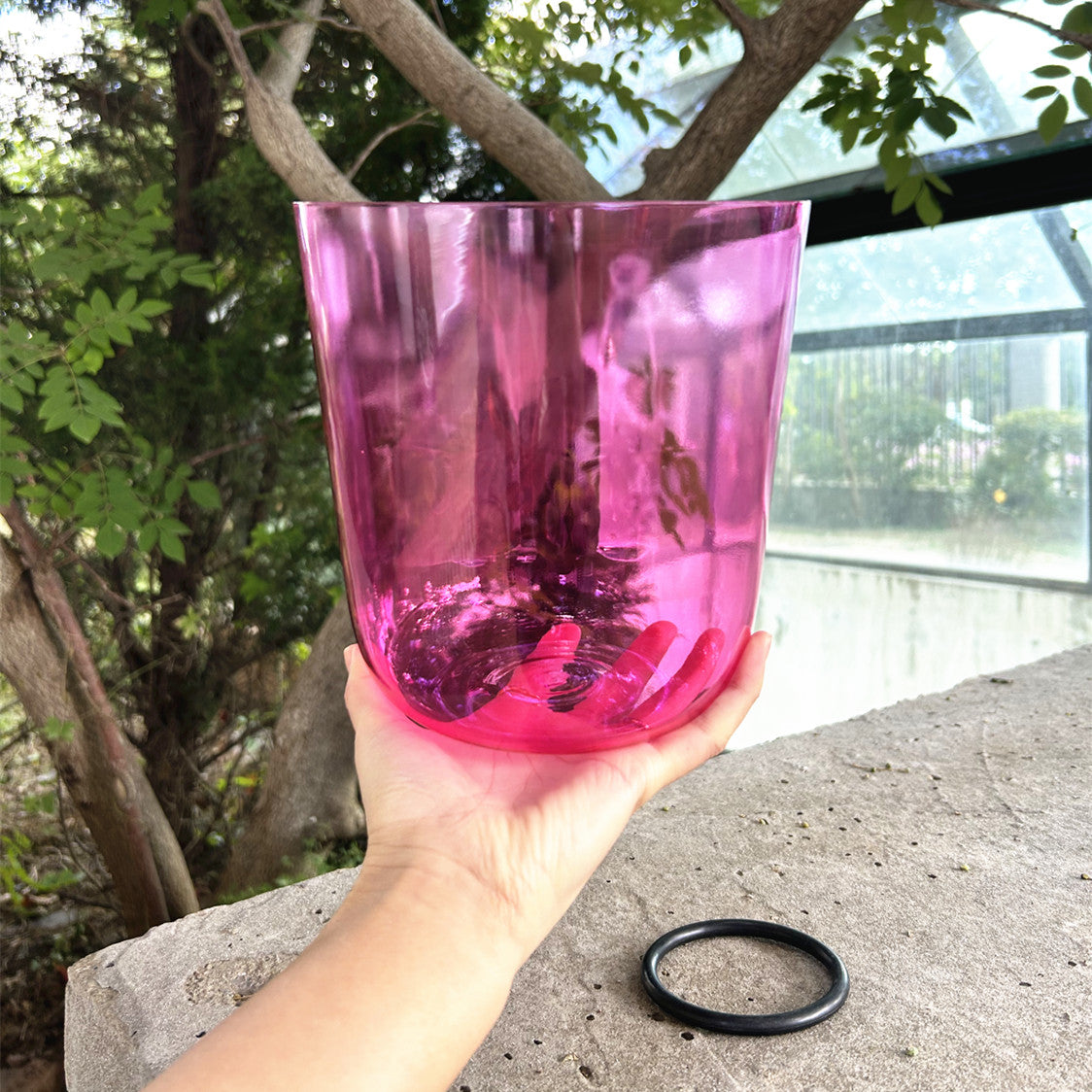 Bol chantant en cristal transparent rose SOG-YAG Alchemy