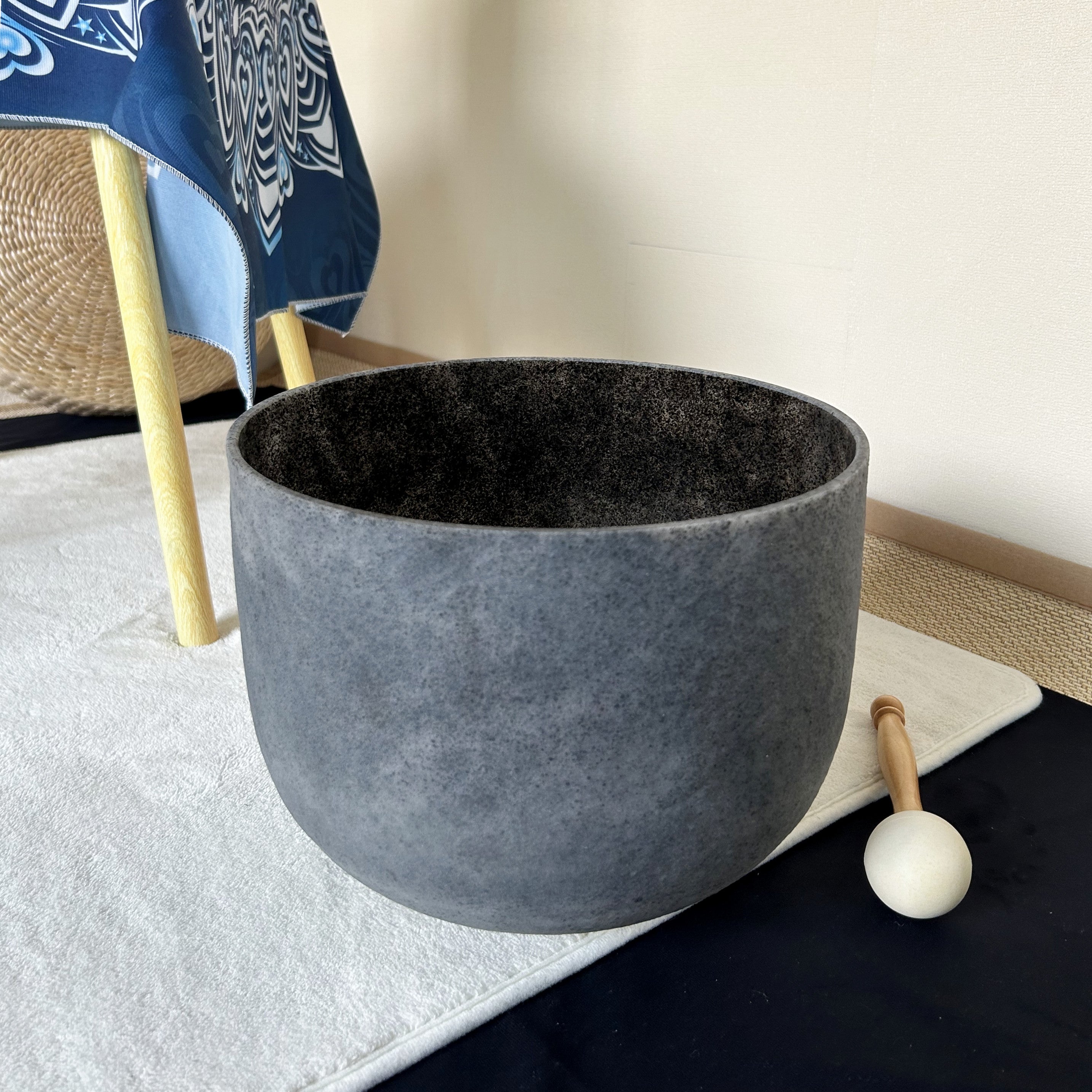 SOG-YAG 8/12 Inch Gemstone Black Crystal Singing Bowls Note C